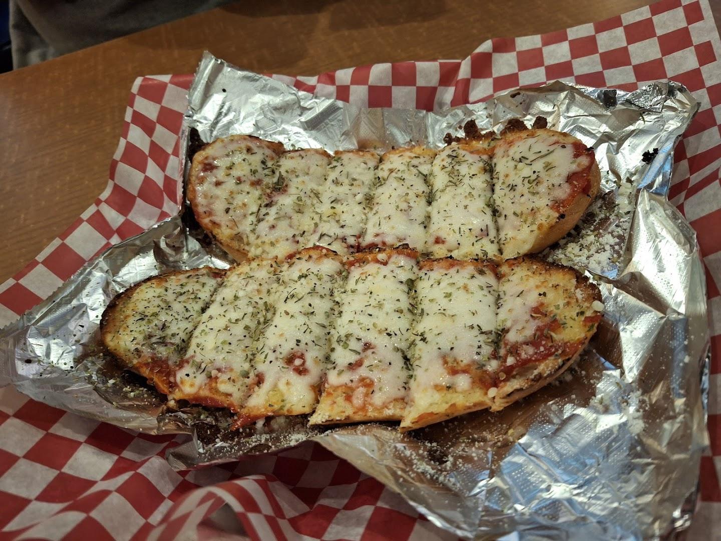 Red's Pizzeria